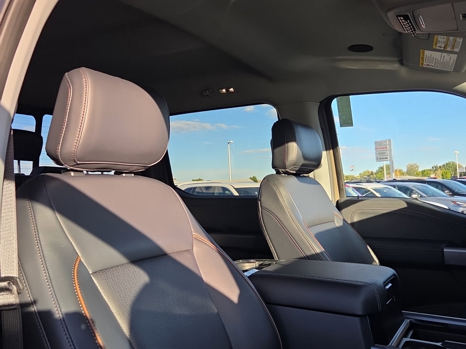 2027 Ford F-350SD F-350® Lariat®