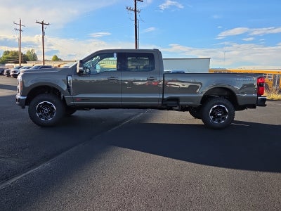 2027 Ford F-350SD F-350® Lariat®