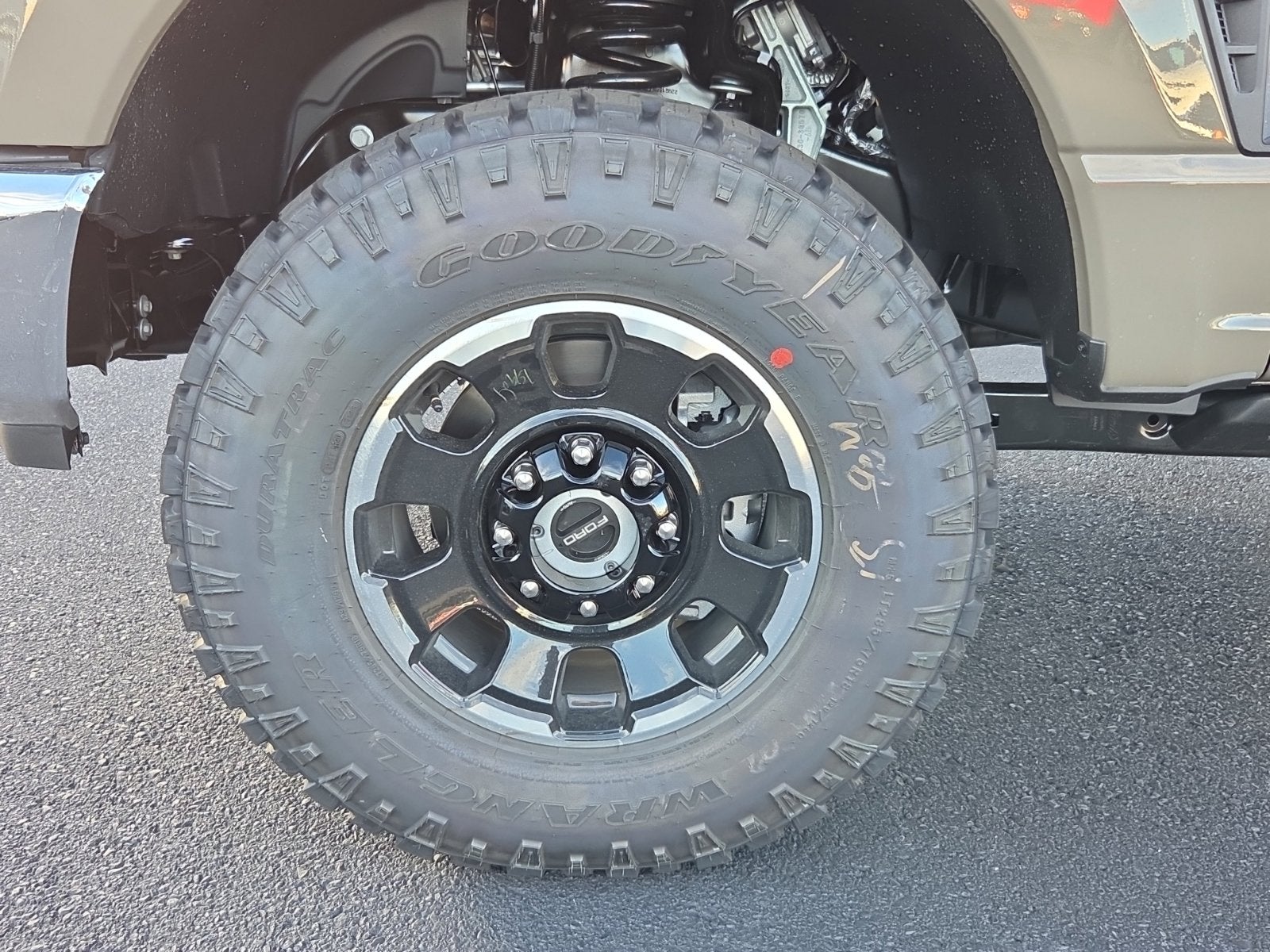 2027 Ford F-350SD F-350® Lariat®