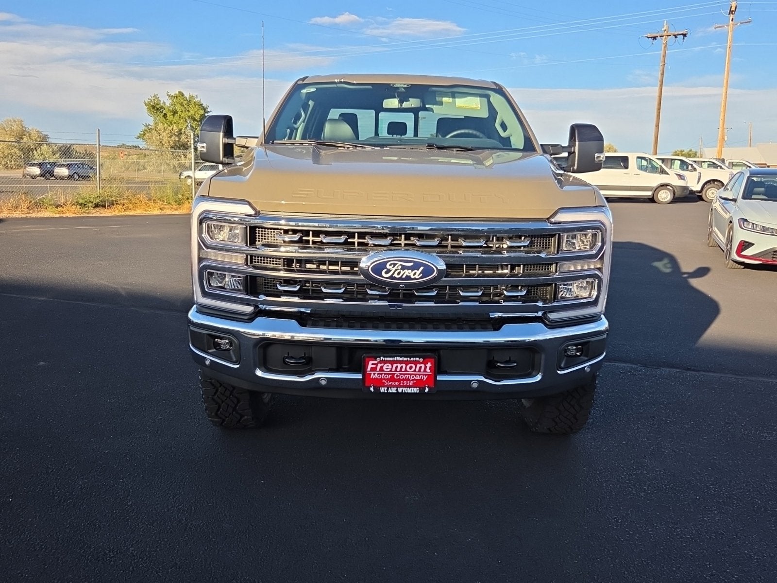 2027 Ford F-350SD F-350® Lariat®
