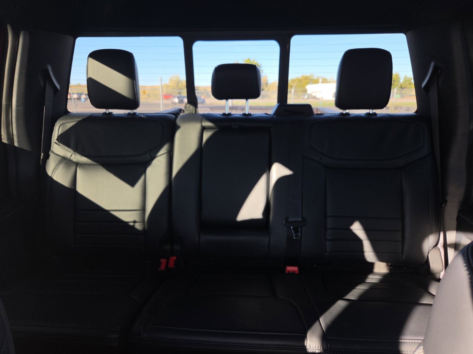 2027 Ford F-350SD Platinum
