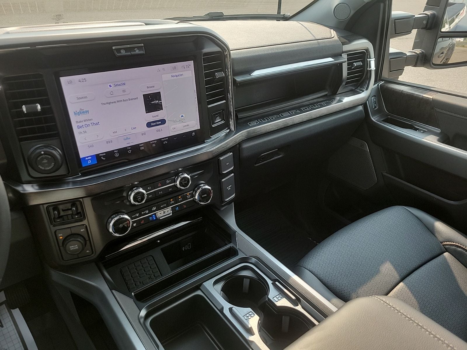 2026 Ford F-350SD Lariat DRW