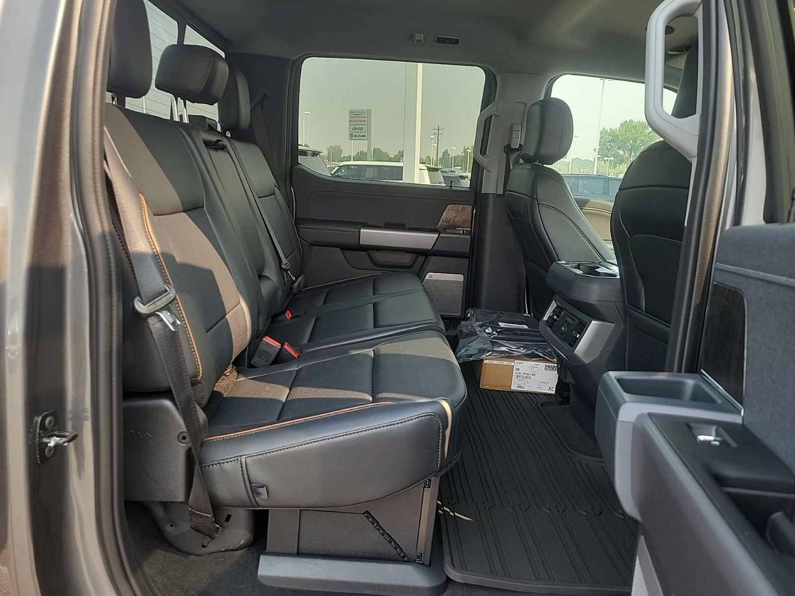 2026 Ford F-350SD Lariat DRW
