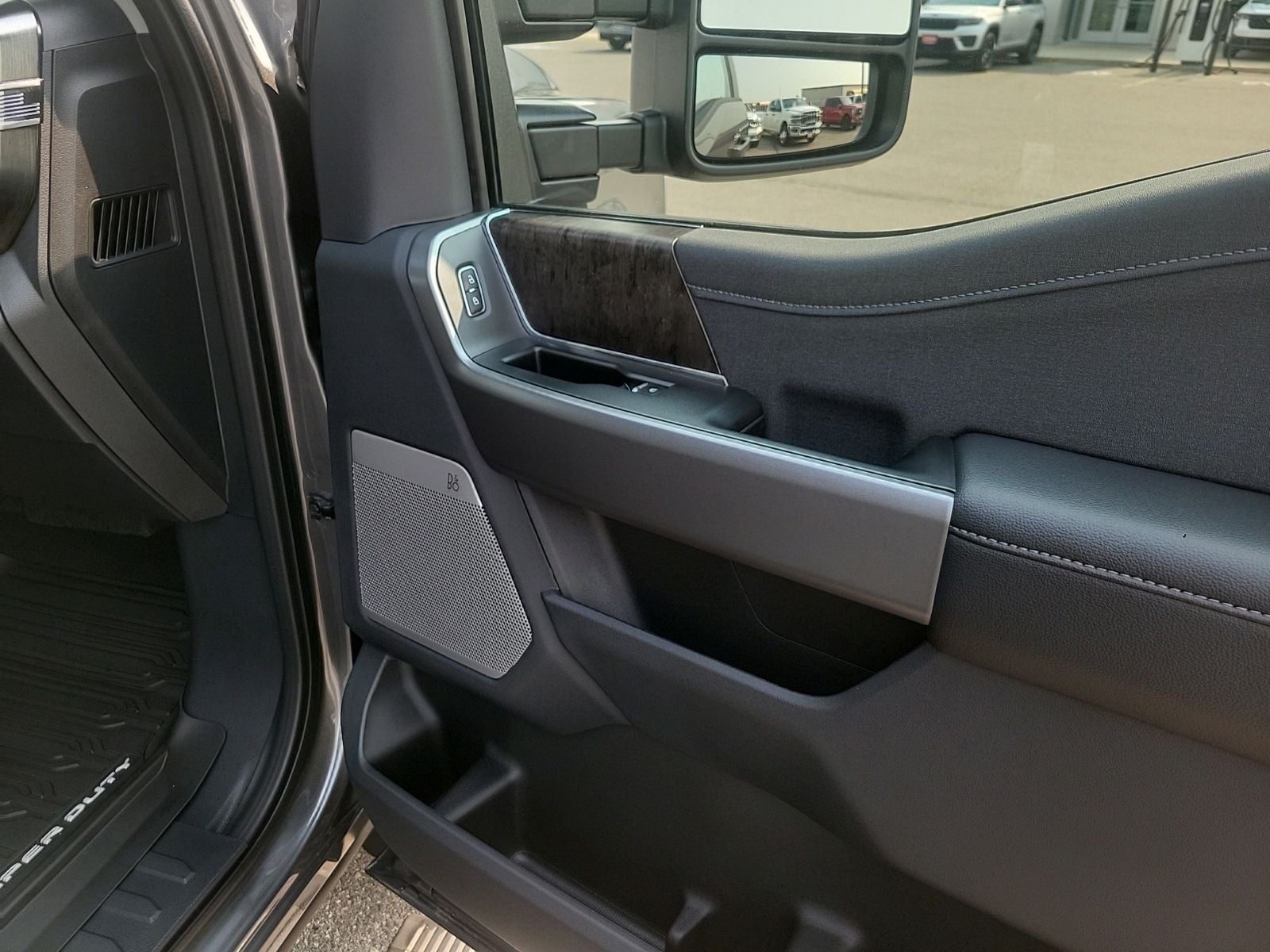 2026 Ford F-350SD Lariat DRW
