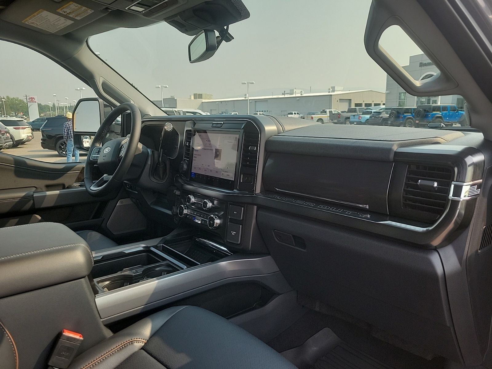 2026 Ford F-350SD Lariat DRW