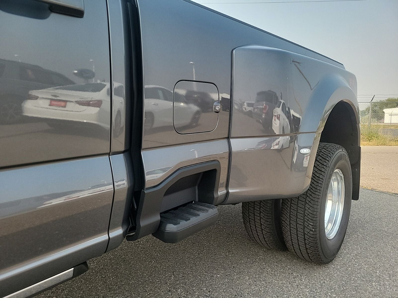 2026 Ford F-350SD Lariat DRW