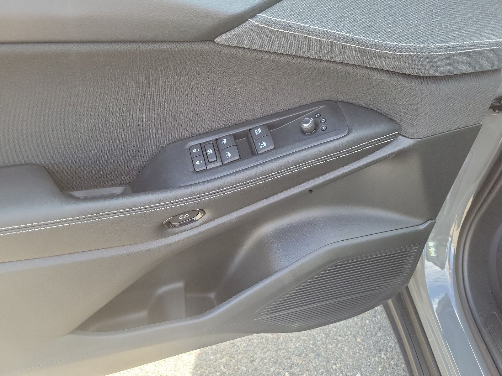 2026 Jeep Cherokee Laredo Hybrid