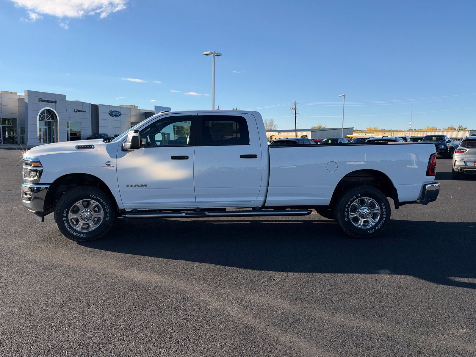 2027 RAM 3500 3500 BIG HORN CREW CAB 4X4 8' BOX