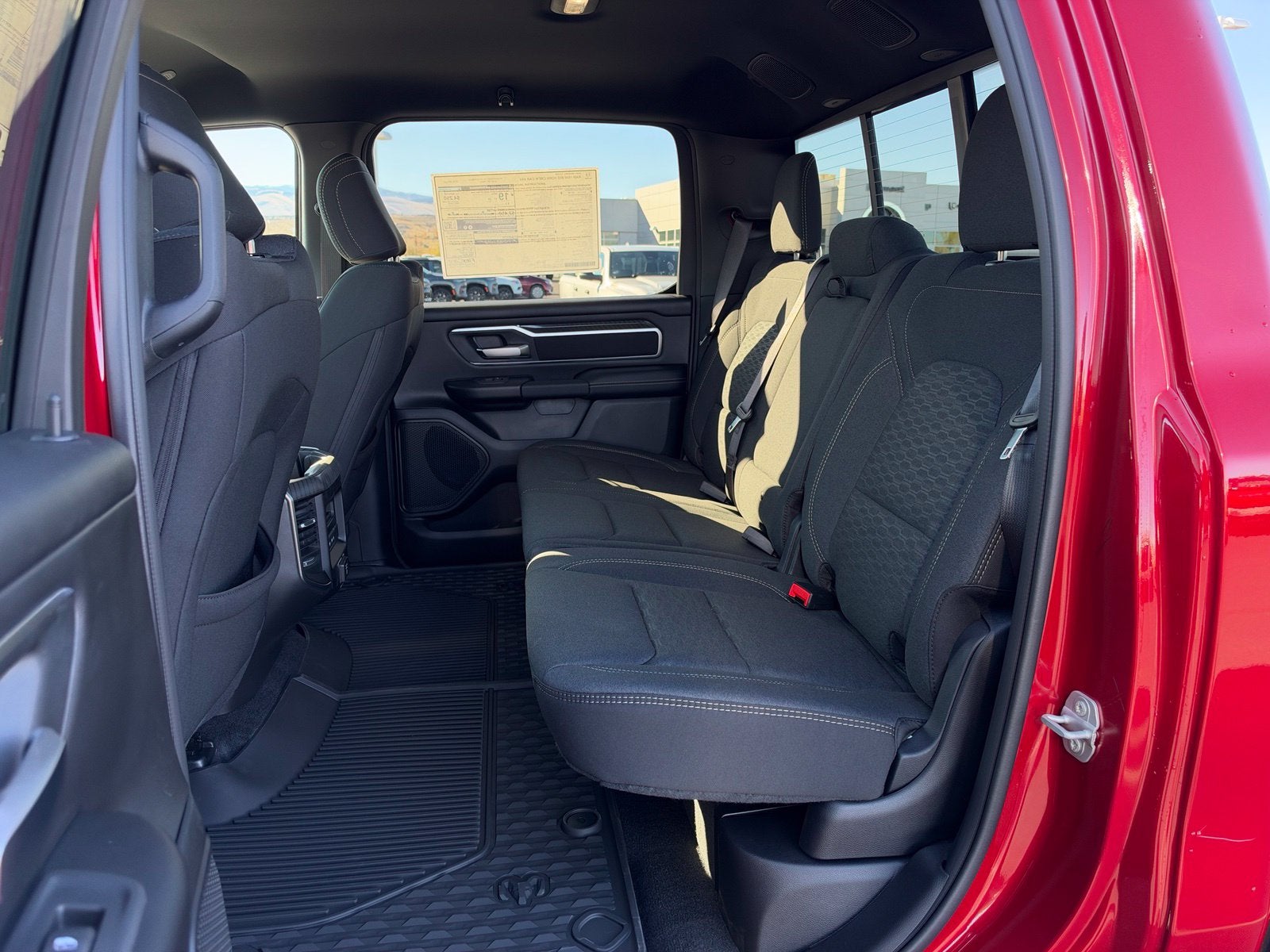 2027 RAM 1500 RAM 1500 BIG HORN CREW CAB 4X4 5'7' BOX