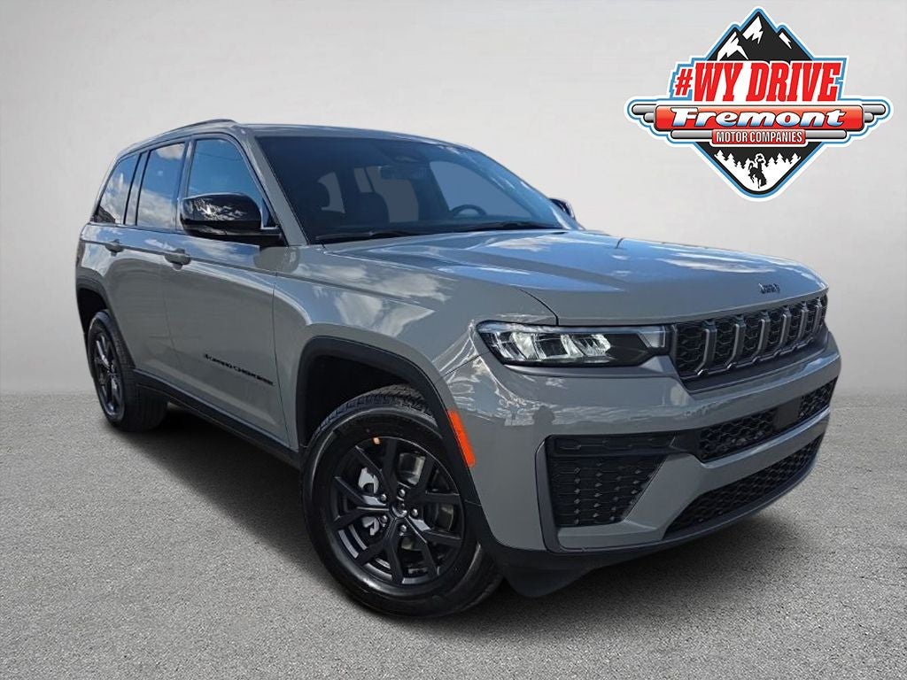 2027 Jeep Grand Cherokee Laredo