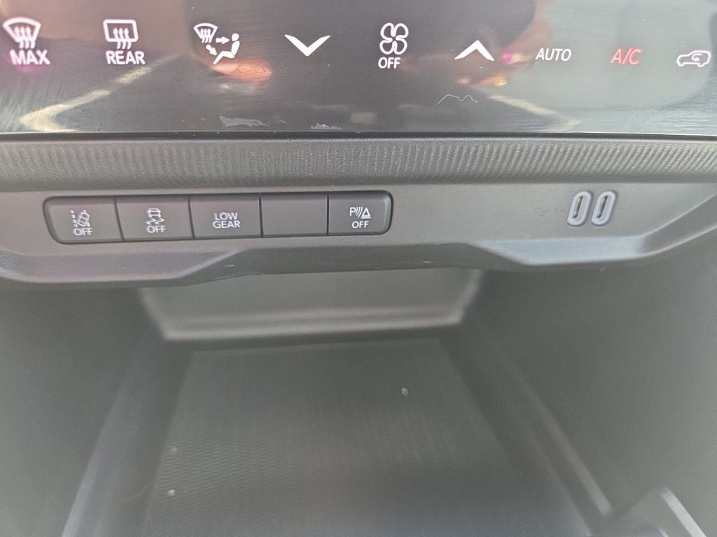 2026 Jeep Cherokee Laredo Hybrid