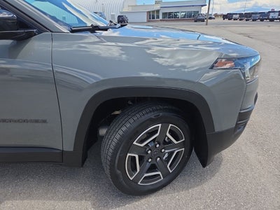 2026 Jeep Cherokee Laredo Hybrid