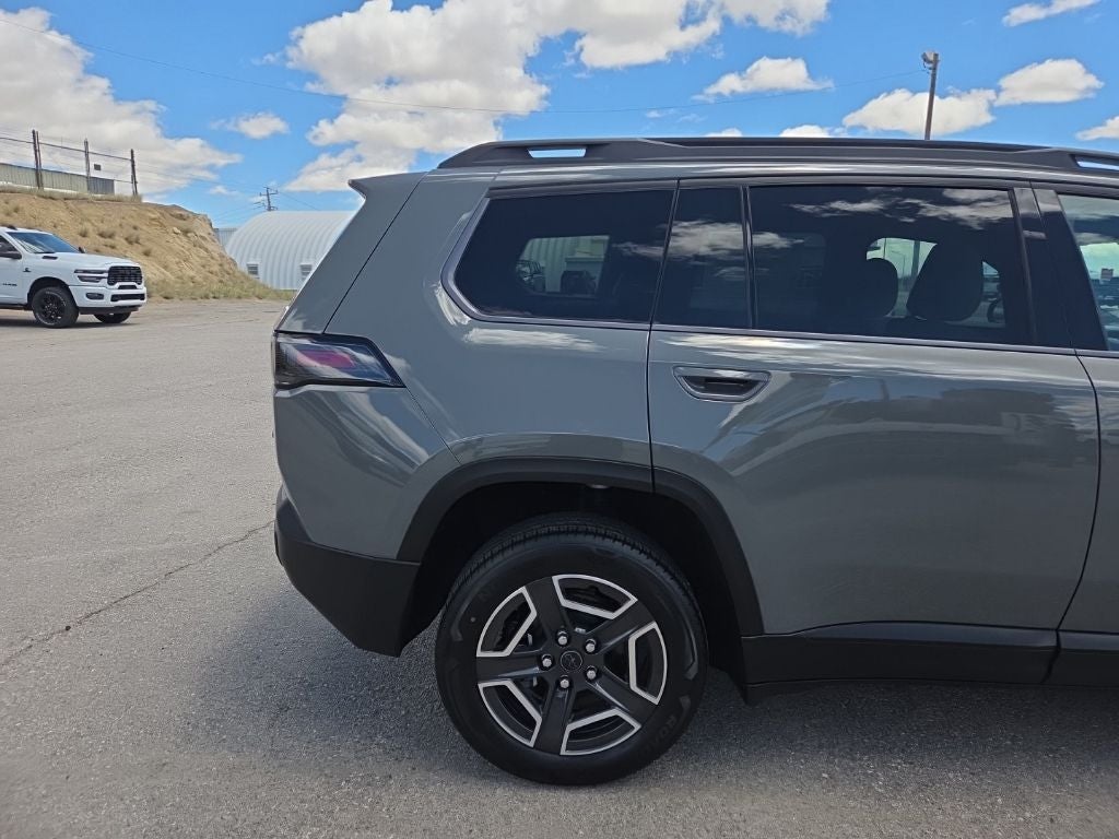 2026 Jeep Cherokee Laredo Hybrid