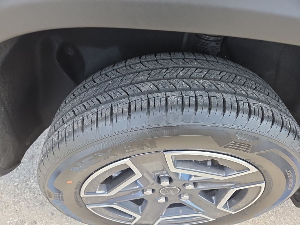 2026 Jeep Cherokee Laredo Hybrid