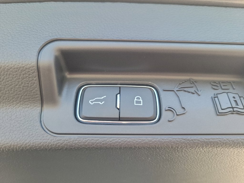 2026 Ford Explorer Tremor - Photo 13