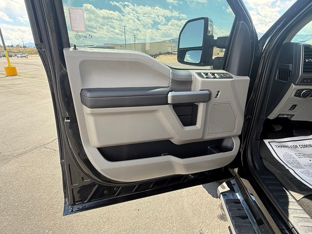 2022 Ford F-350SD XLT DRW