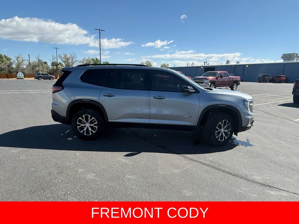 2025 GMC Acadia AT4