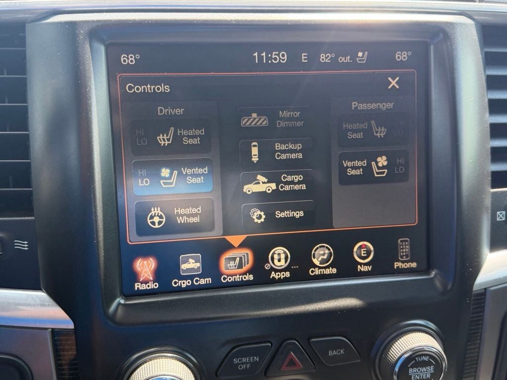 2017 RAM Ram 3500 Pickup Laramie Limited - Photo 19