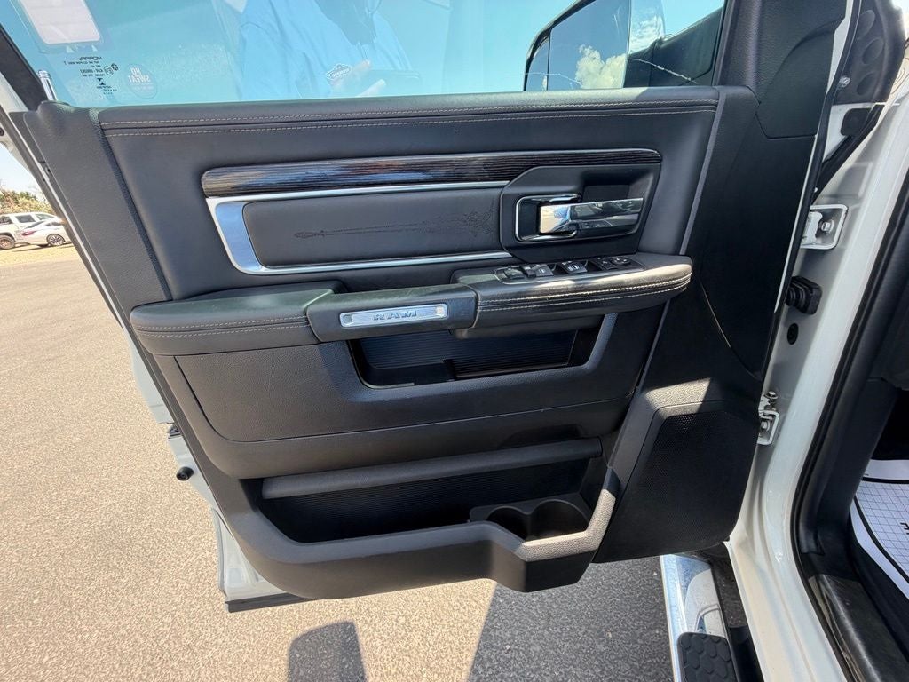 2017 RAM Ram 3500 Pickup Laramie Limited - Photo 8