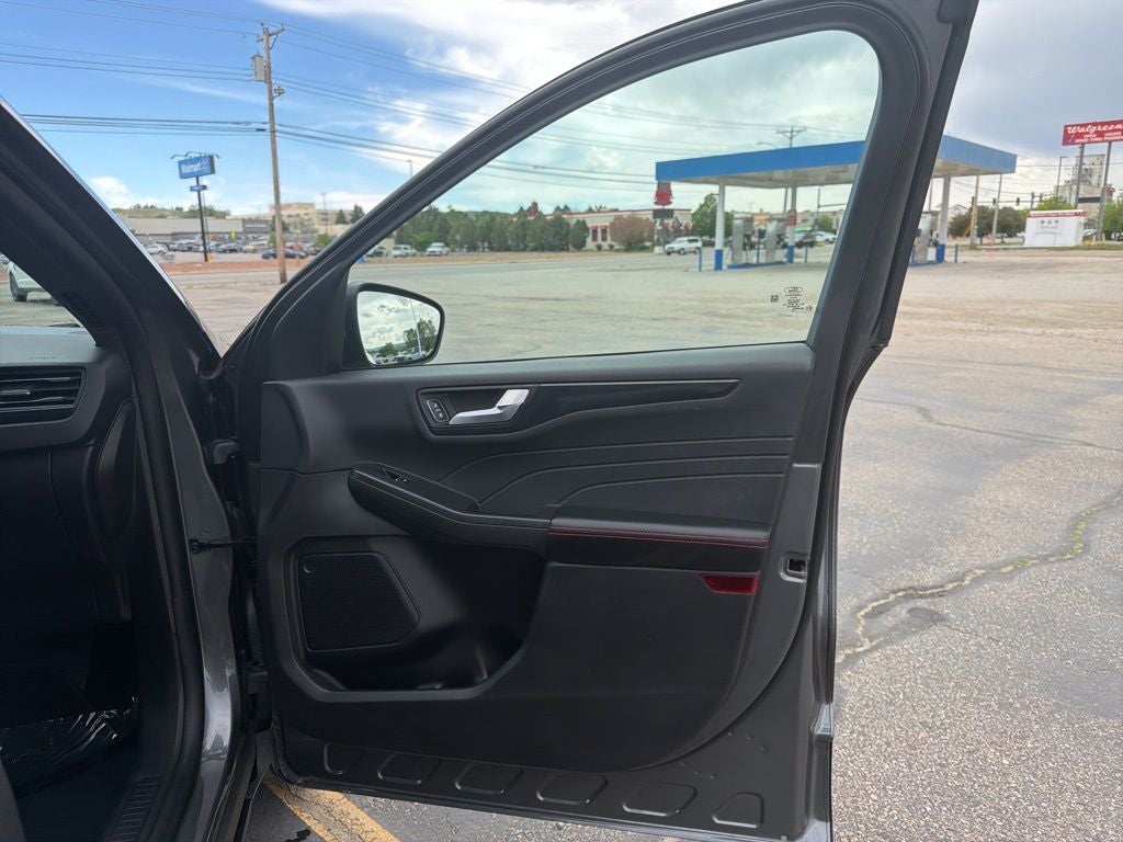 2025 Ford Escape ST-Line Select