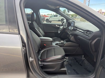 2025 Ford Escape ST-Line Select