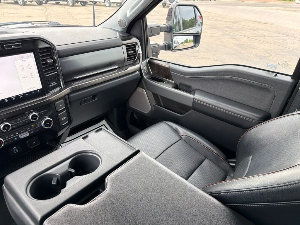 2023 Ford F-350SD Lariat Sport