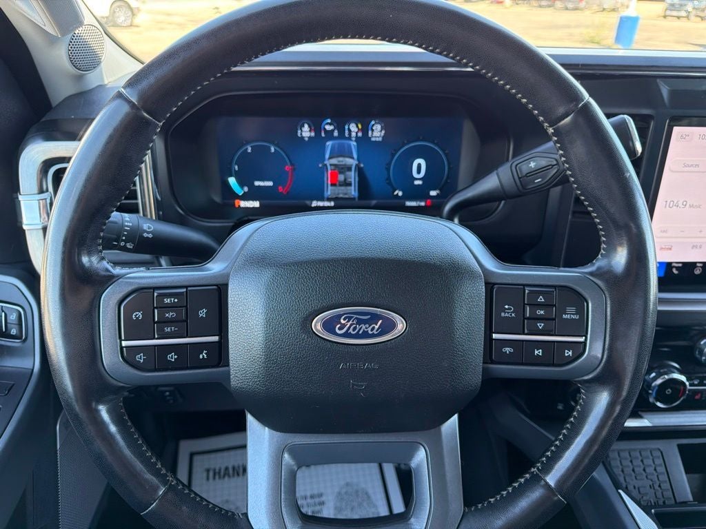 2024 Ford F-350SD Lariat Sport