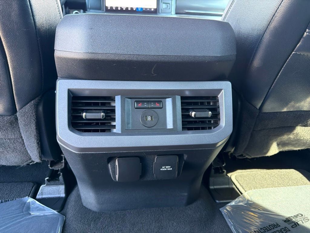 2024 Ford F-350SD Lariat Sport