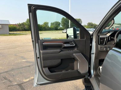 2025 GMC Sierra 2500HD Denali