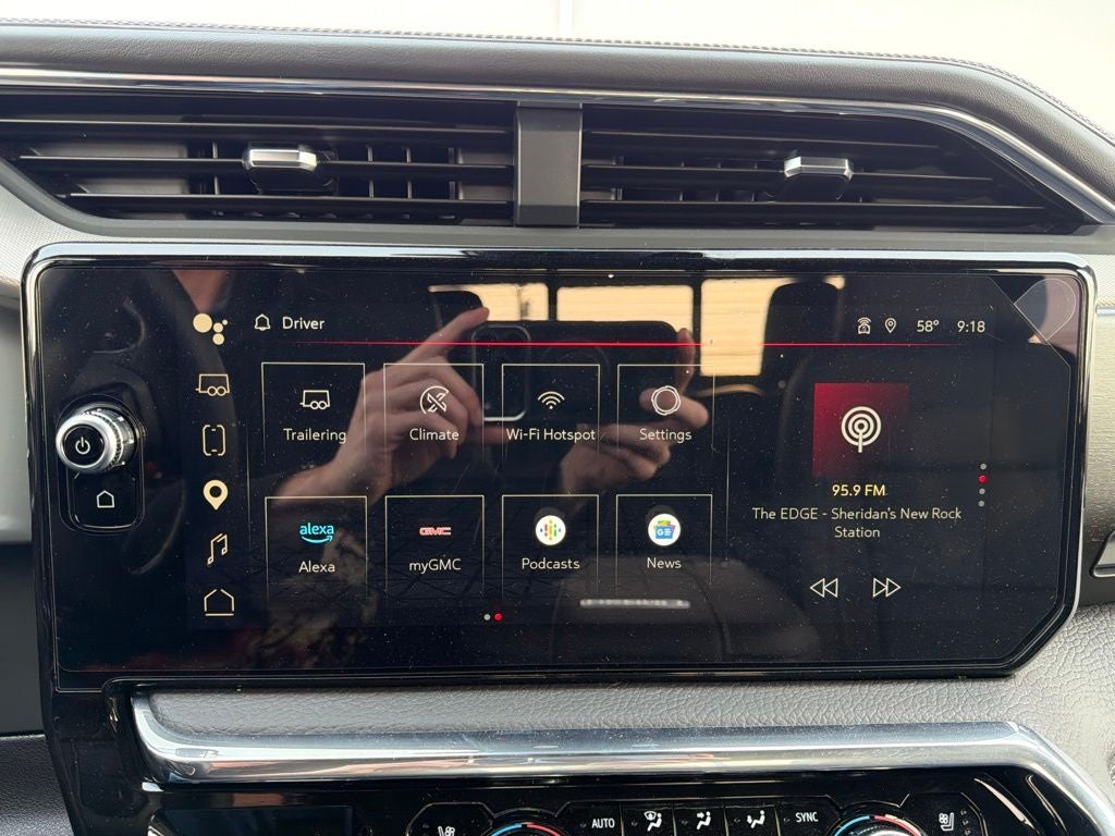 2025 GMC Sierra 2500HD Denali