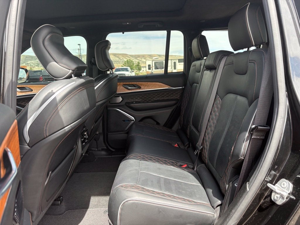 2025 Jeep Grand Cherokee Summit Reserve