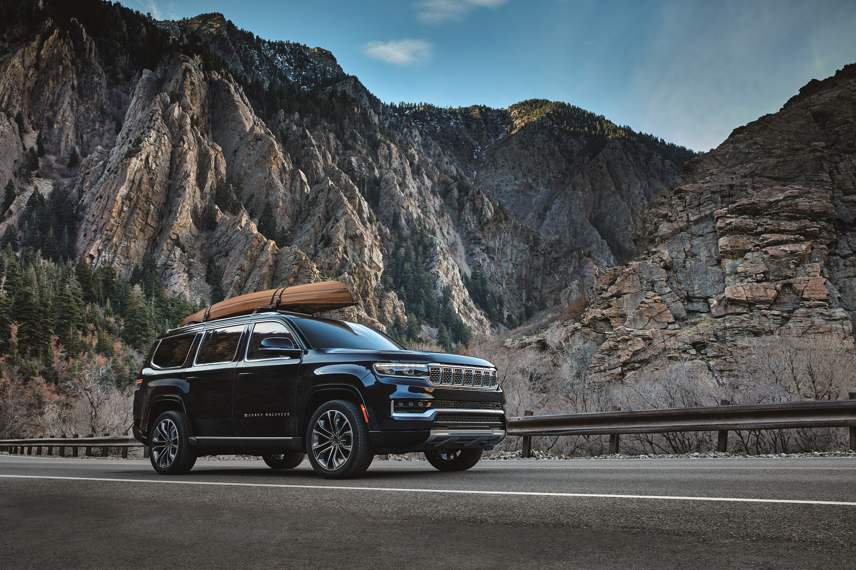 2022 Grand Wagoneer vs Wagoneer
