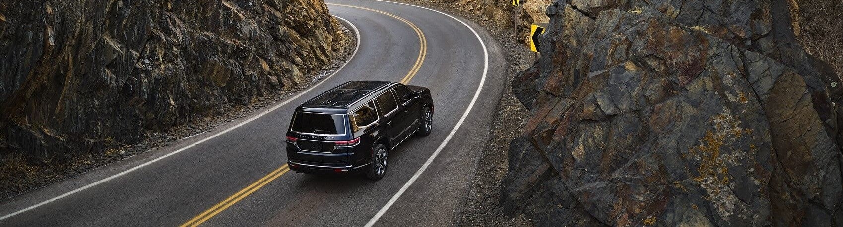 2022 Grand Wagoneer vs Wagoneer
